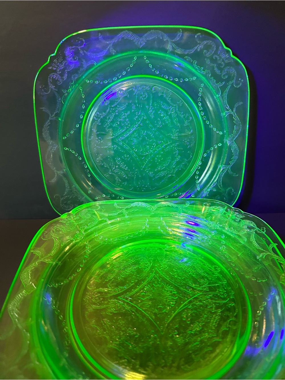 Federal Glass Madrid Pattern Vaseline Green Uranium Glass Plates 7.5” Set Of 6